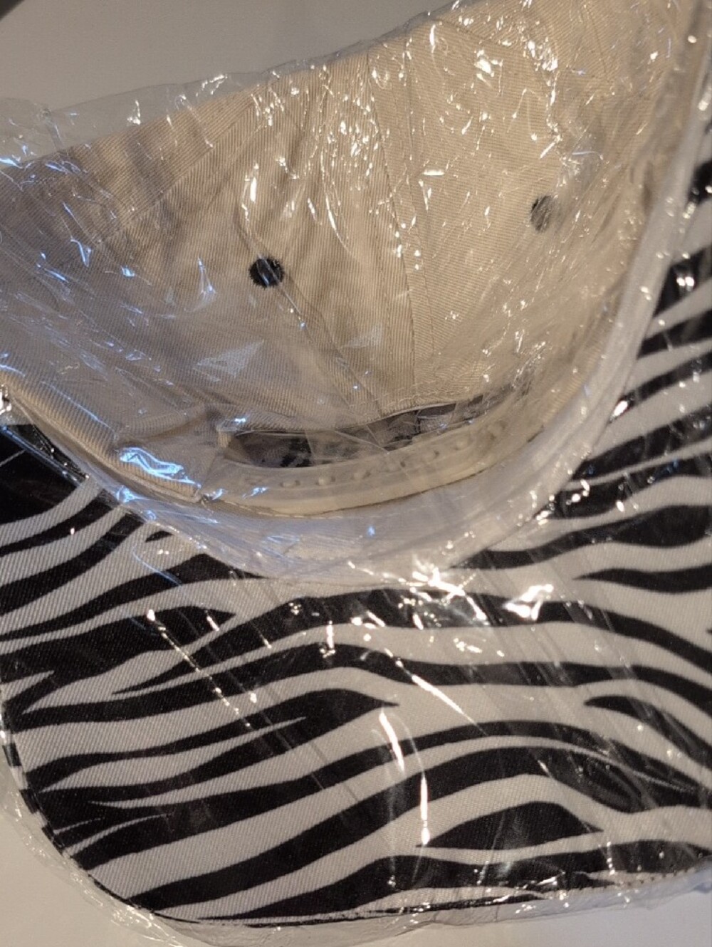 NEW! Zenana Outfitters Women's Zebra Print Trucker Hat - Picture 4 of 5